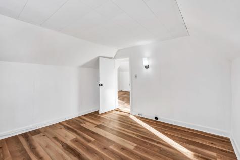 22 Pine Street Milford ME 04461