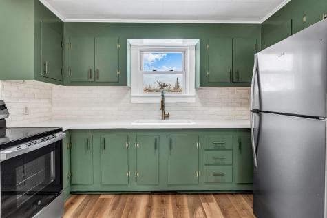 22 Pine Street Milford ME 04461