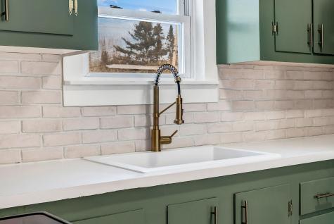 22 Pine Street Milford ME 04461