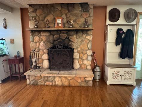 37 Clarks Lane West Gardiner ME 04345