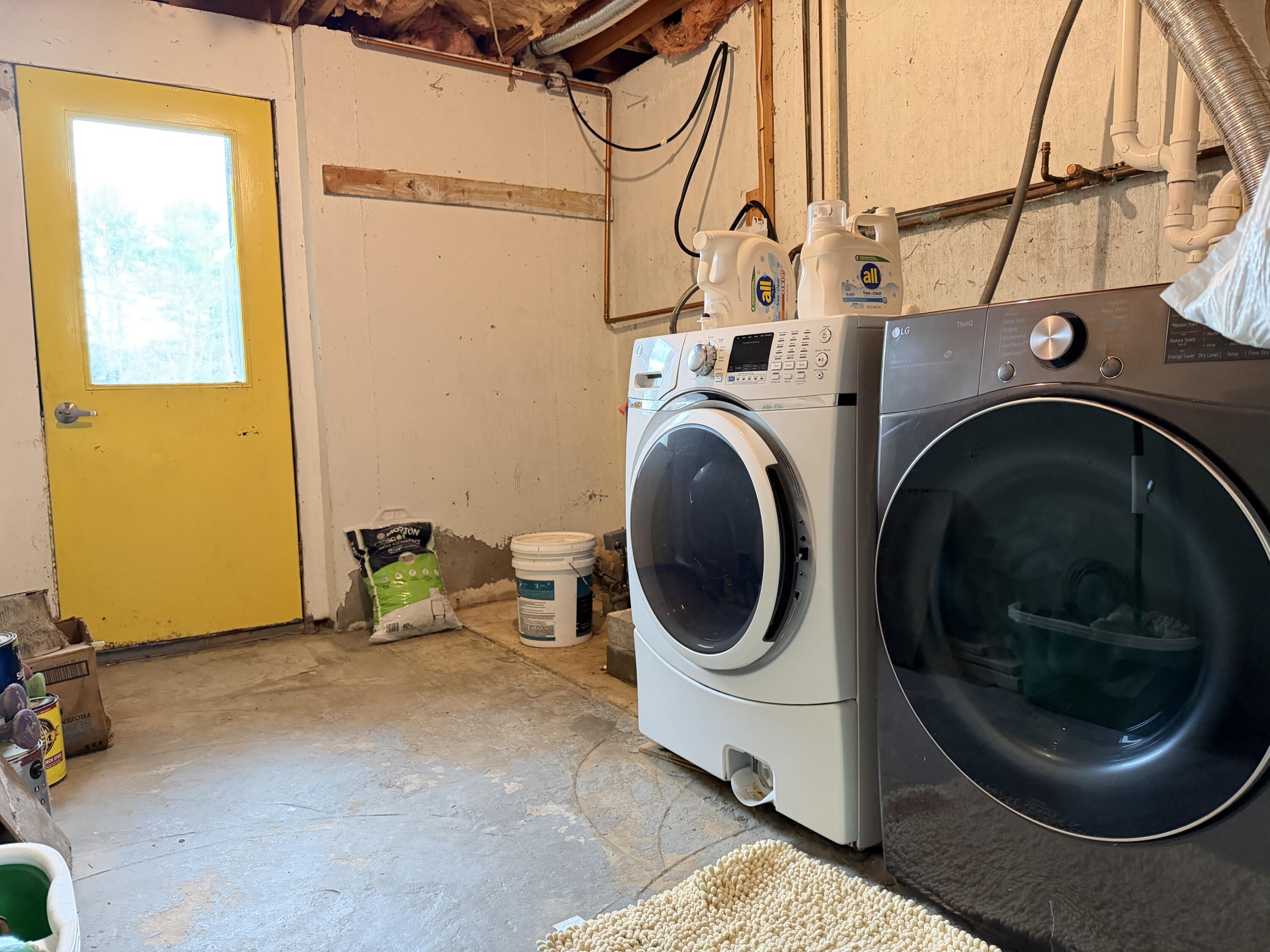 852 River Road Dresden ME 04342