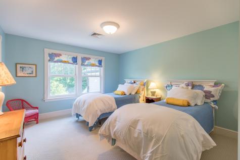 31 Wildwood Way Falmouth ME 04105