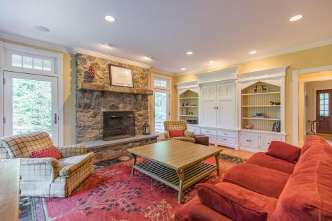 31 Wildwood Way Falmouth ME 04105