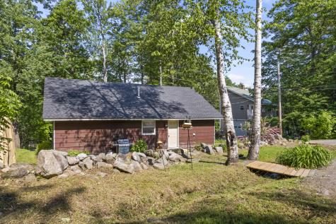 4 E Shore Drive Greene ME 04236