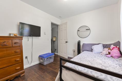 4 E Shore Drive Greene ME 04236