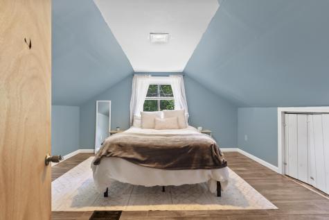 4 E Shore Drive Greene ME 04236