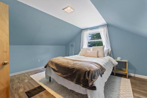 4 E Shore Drive Greene ME 04236