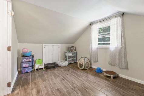 4 E Shore Drive Greene ME 04236