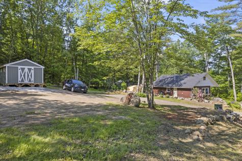4 E Shore Drive Greene ME 04236