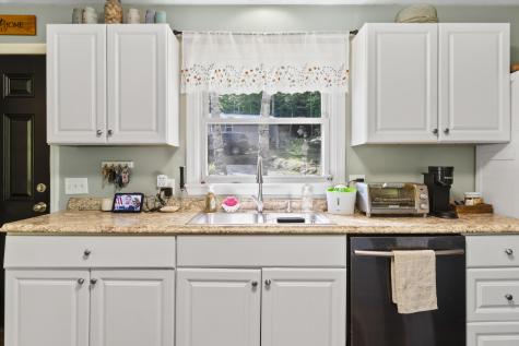 4 E Shore Drive Greene ME 04236