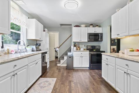 4 E Shore Drive Greene ME 04236