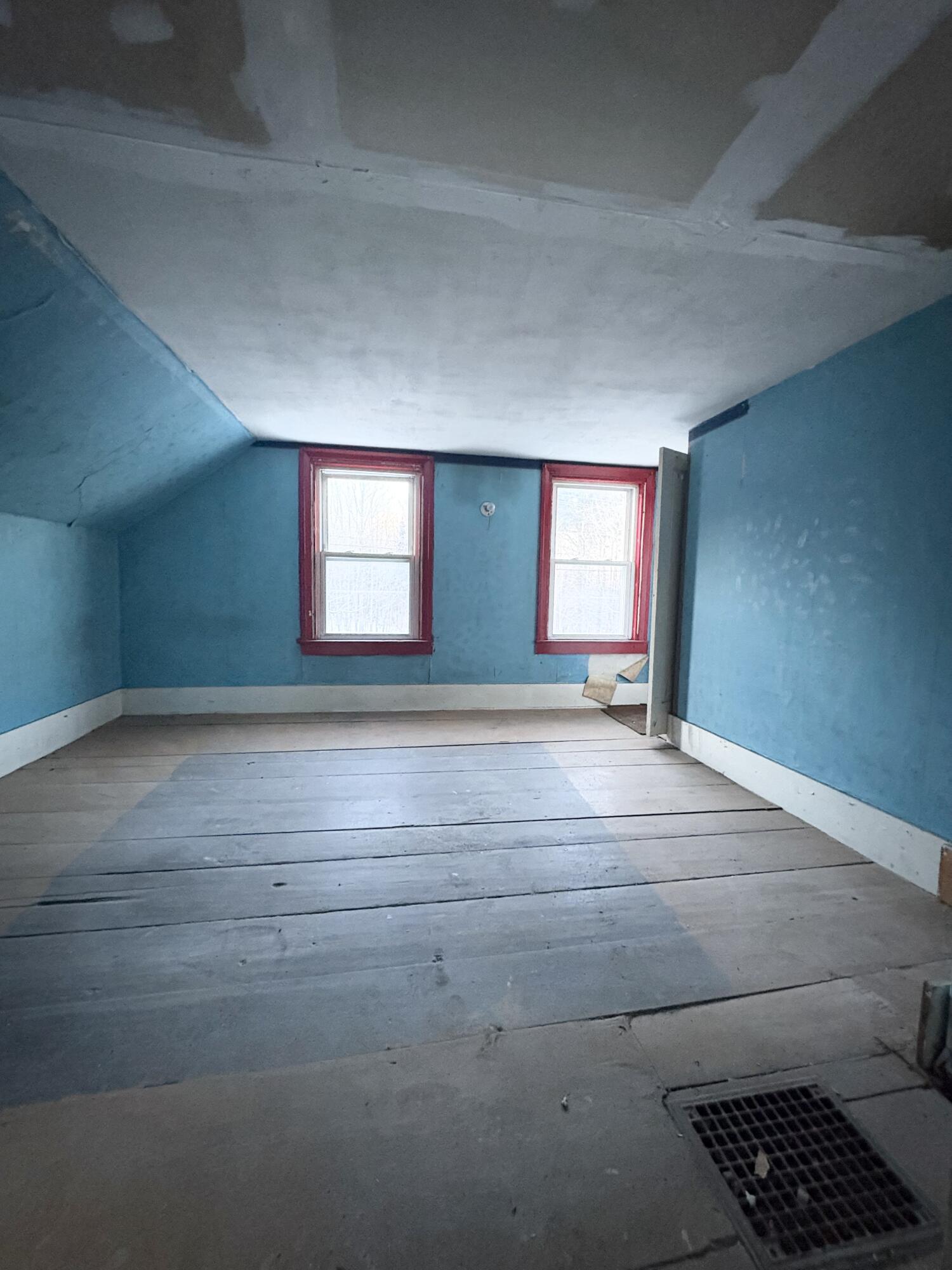 692 Mercer Road Norridgewock ME 04957