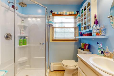 25 Martha Avenue Lewiston ME 04240