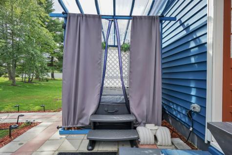 25 Martha Avenue Lewiston ME 04240