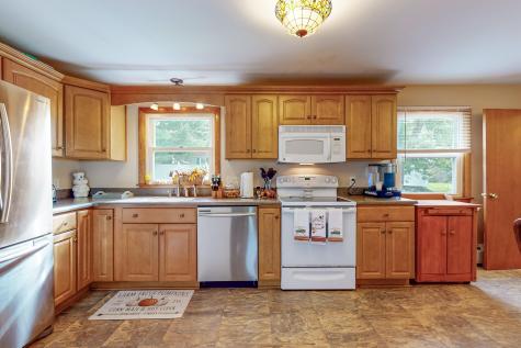 25 Martha Avenue Lewiston ME 04240