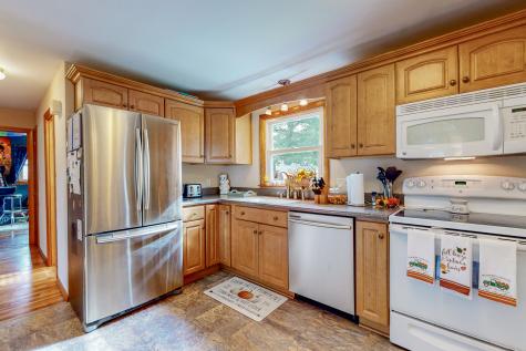 25 Martha Avenue Lewiston ME 04240