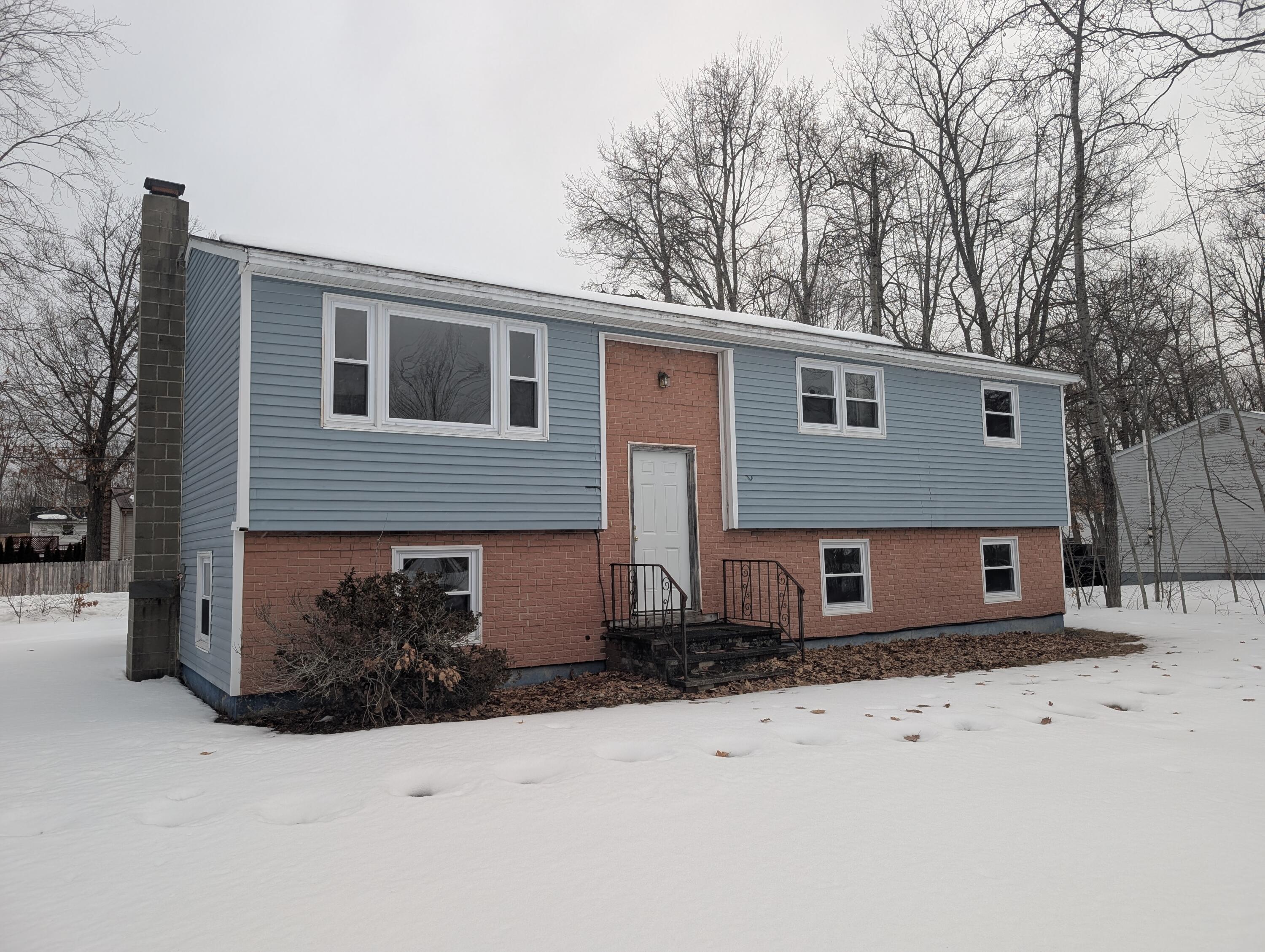 Sanford ME, 9 Devotion Avenue