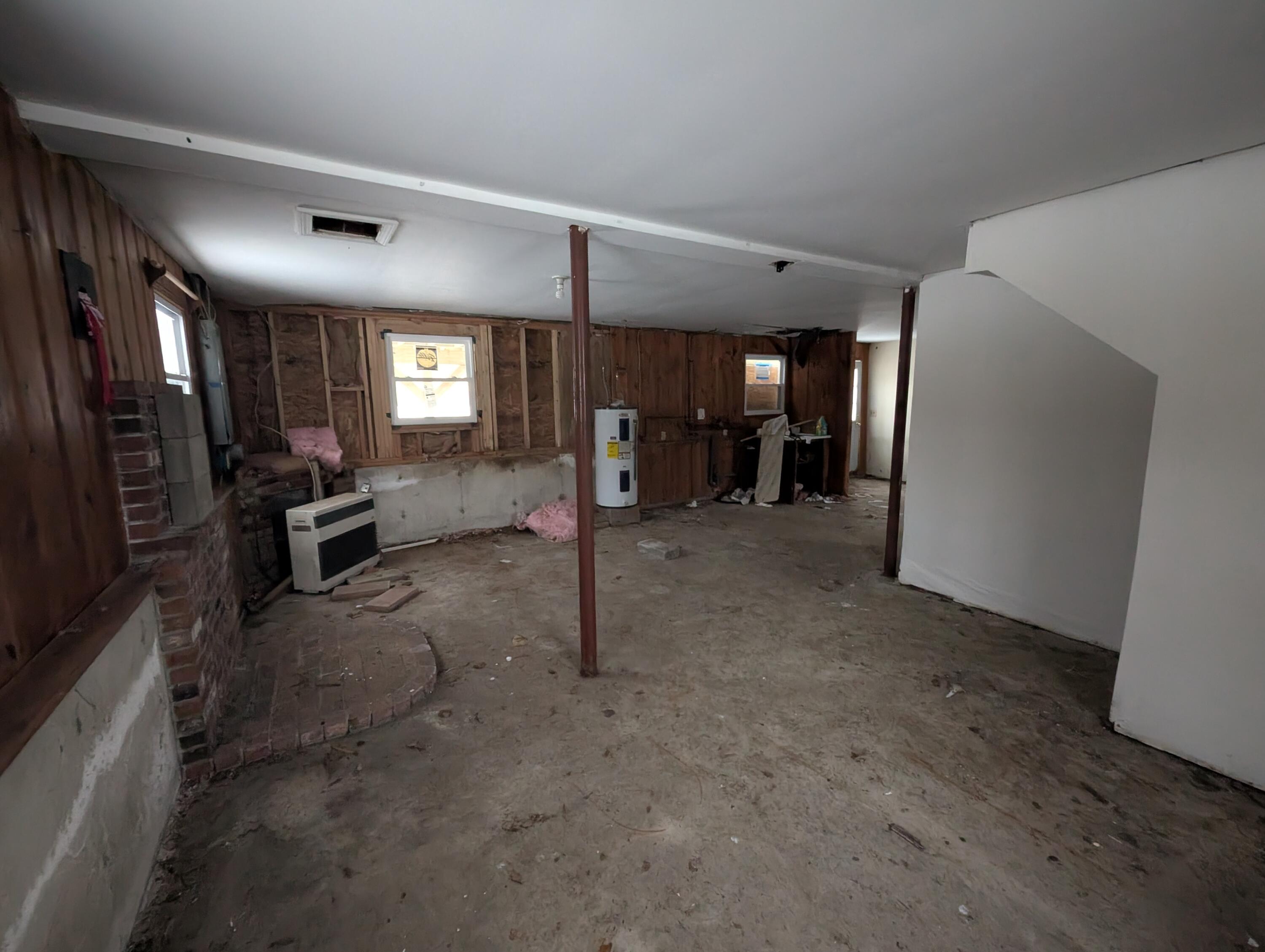 9 Devotion Avenue Sanford ME 04073