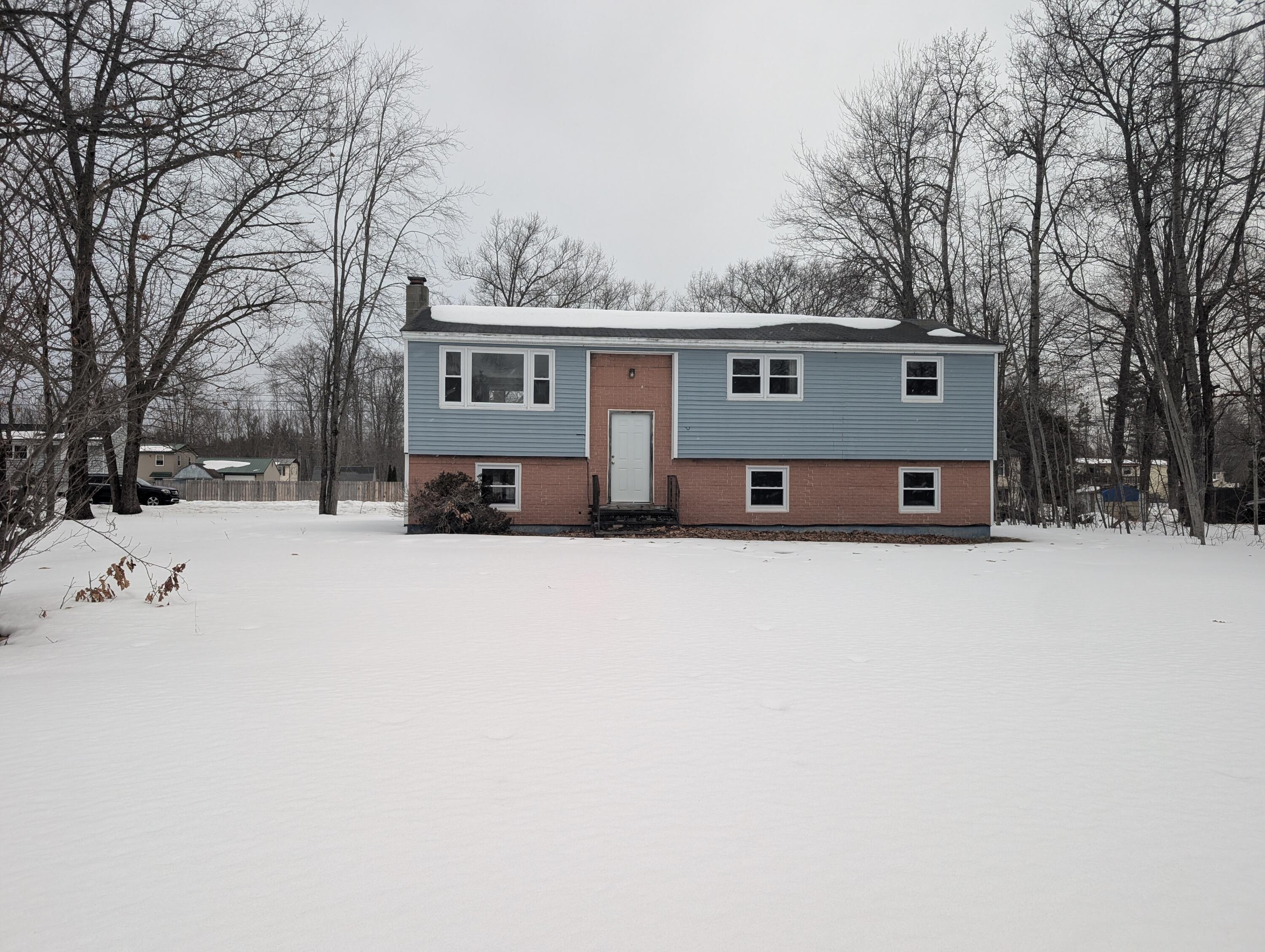 9 Devotion Avenue Sanford ME 04073