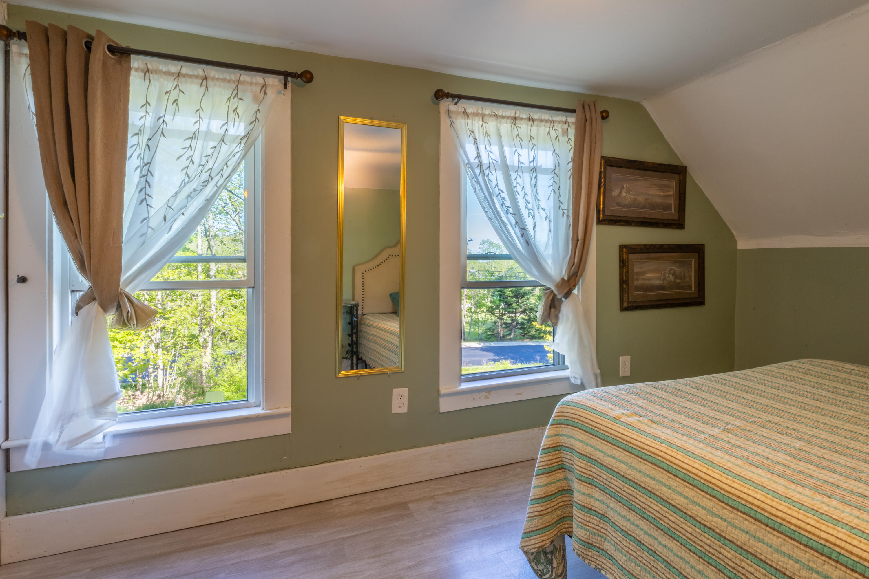 107 N Sedgwick Road Sedgwick ME 04676