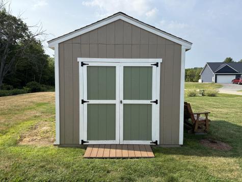 4 Hayfield Lane Lisbon ME 04250