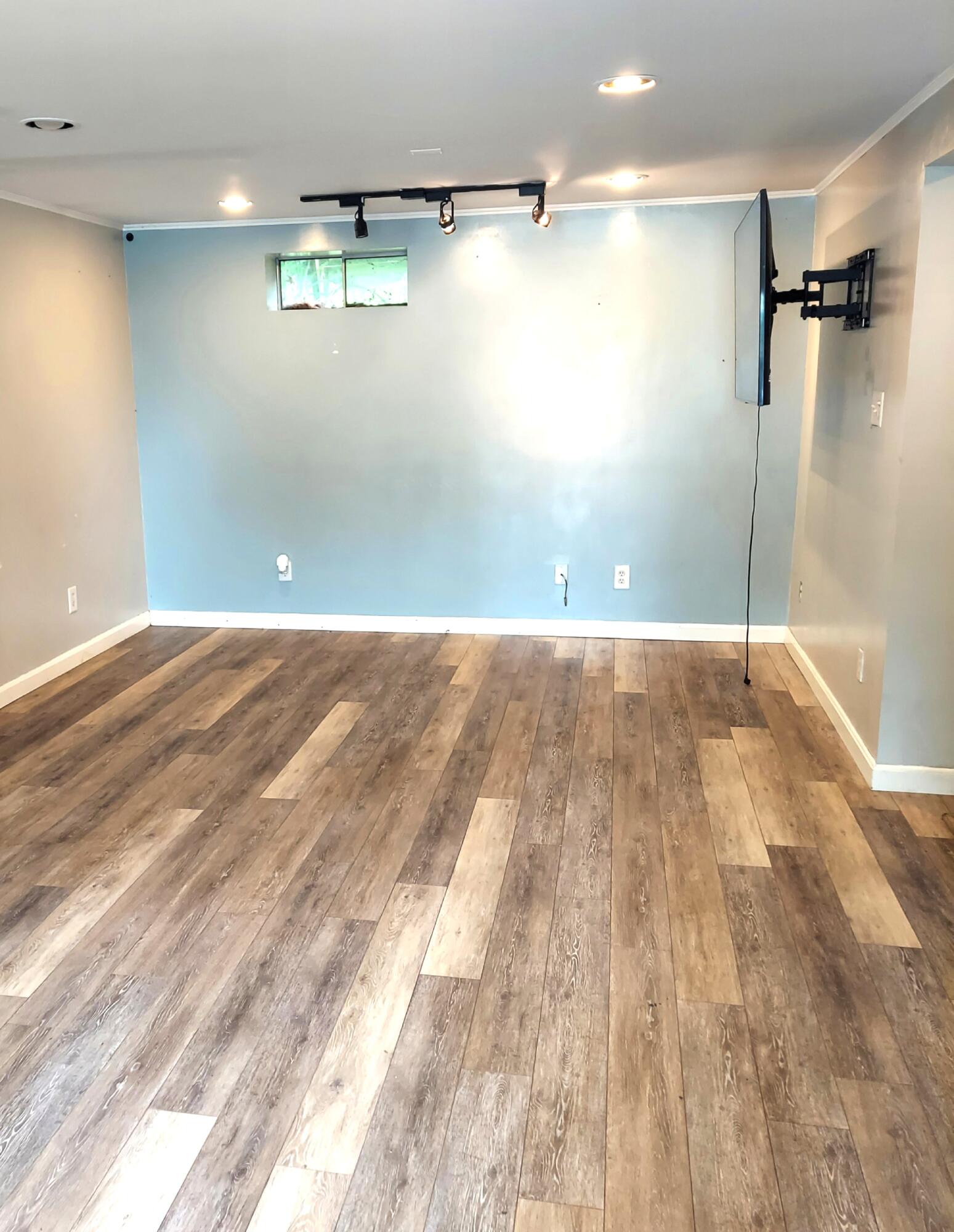 123 Town Farm Road Farmington ME 04938