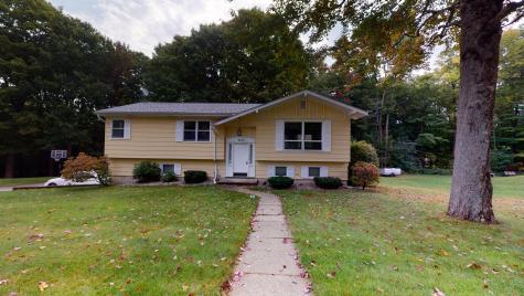 55 Sherbrooke Avenue Lewiston ME 04240