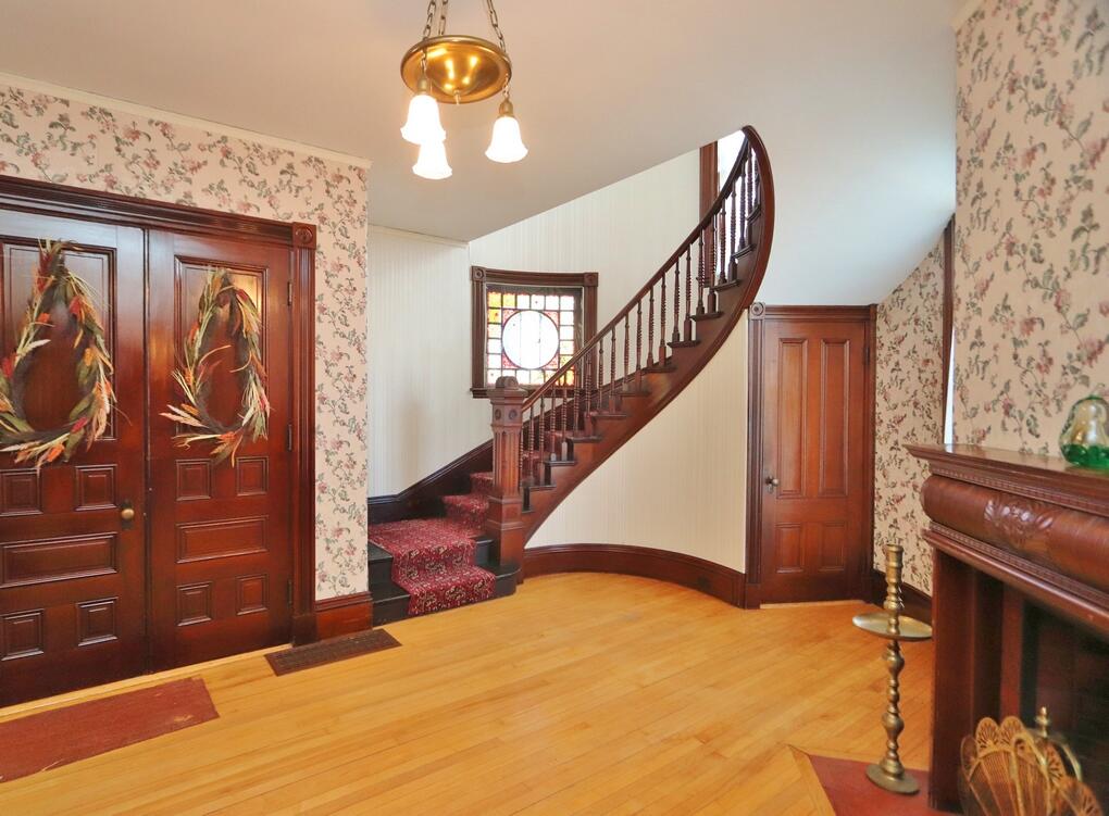 2 West Broadway Bangor ME 04401