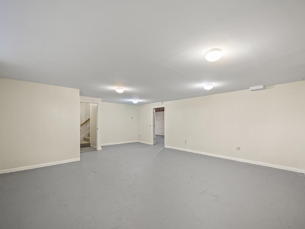 280 Pond Road Mount Vernon ME 04352