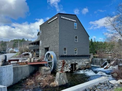280 Pond Road Mount Vernon ME 04352