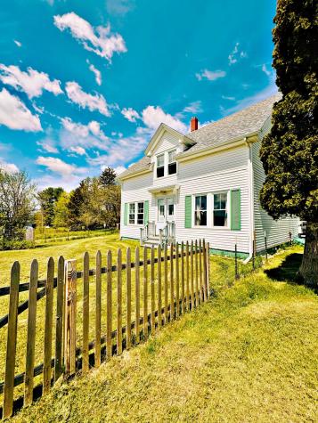 18 Hoyttown Road East Machias ME 04630