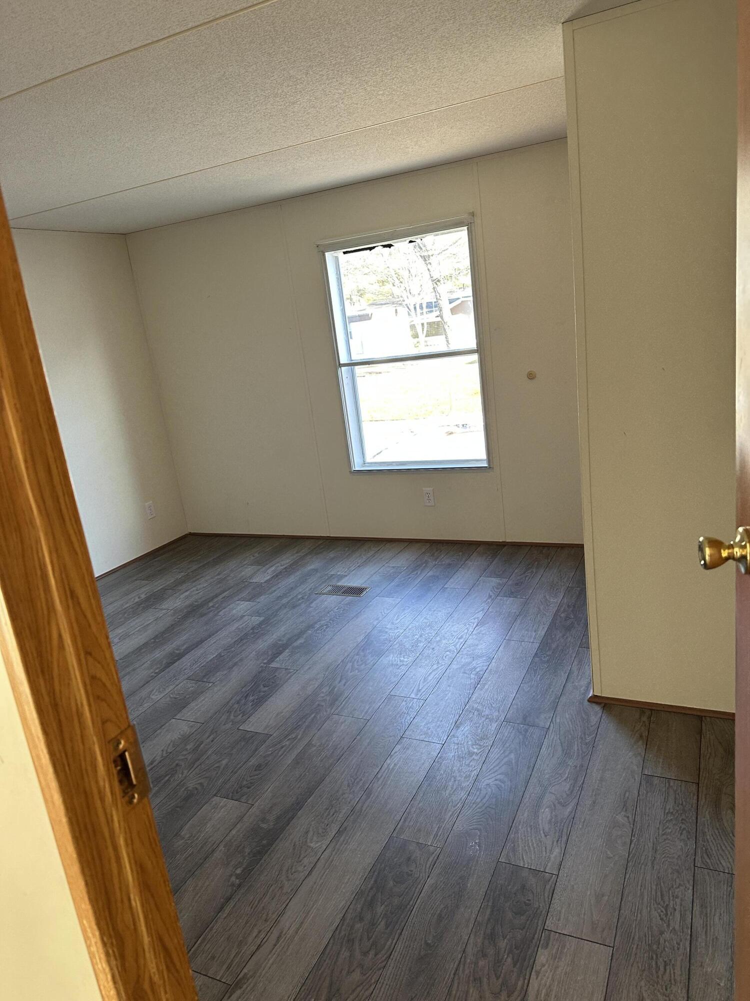 9 Autumn Lane Lewiston ME 04240