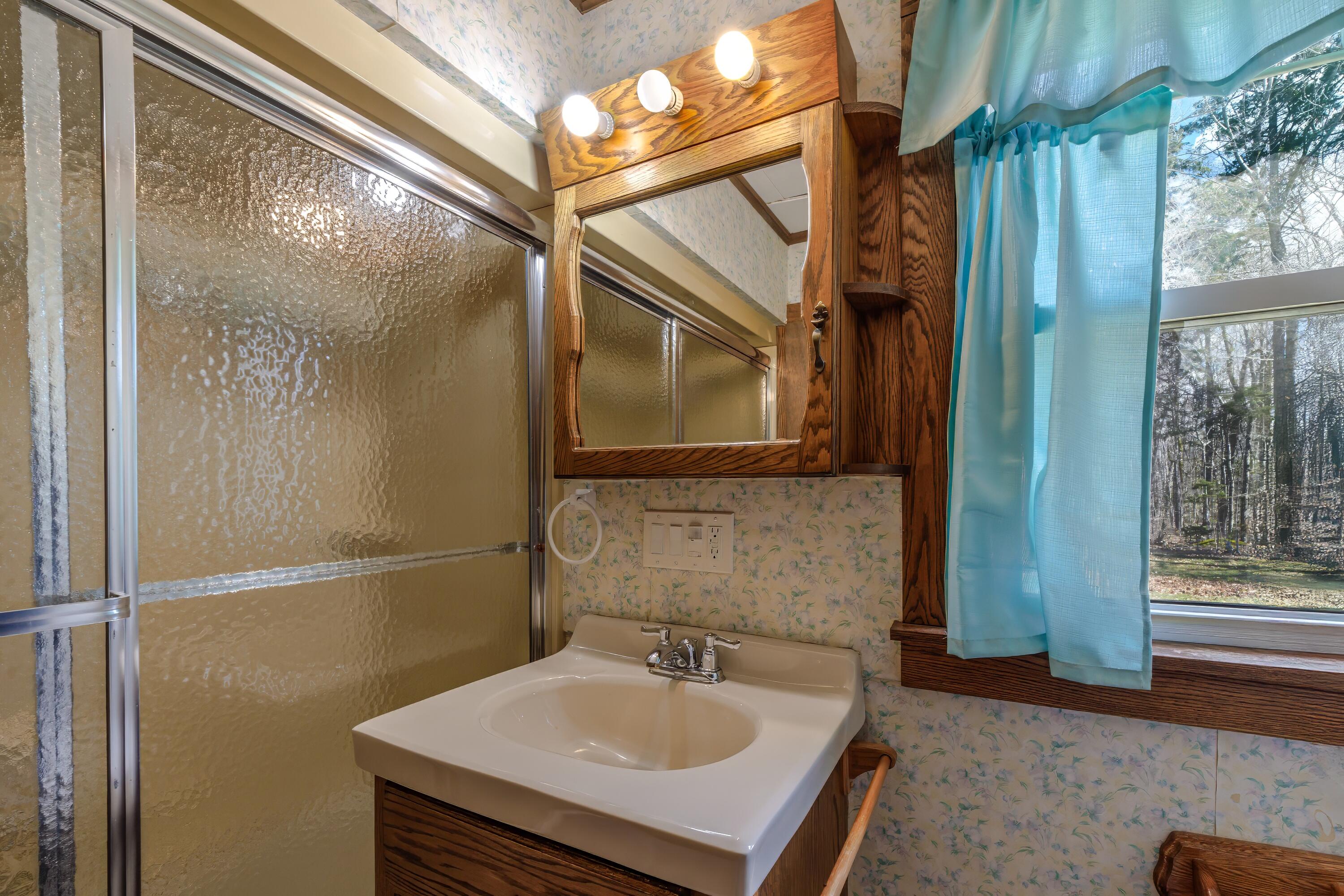 805 Bucksport Road Ellsworth ME 04605