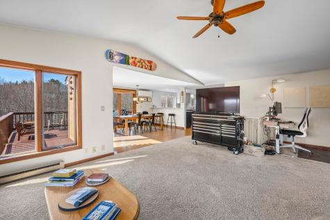 18 Walker Lane Farmingdale ME 04344