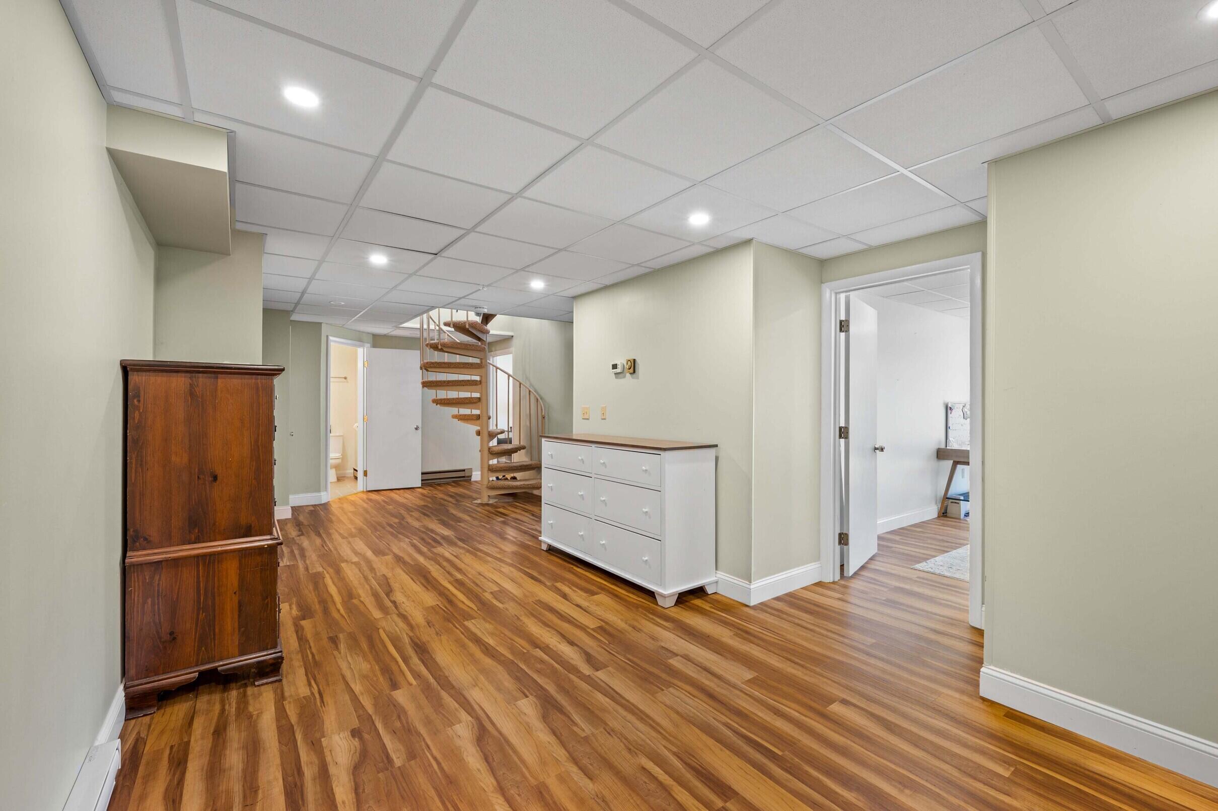 18 Walker Lane Farmingdale ME 04344