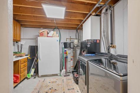18 Walker Lane Farmingdale ME 04344