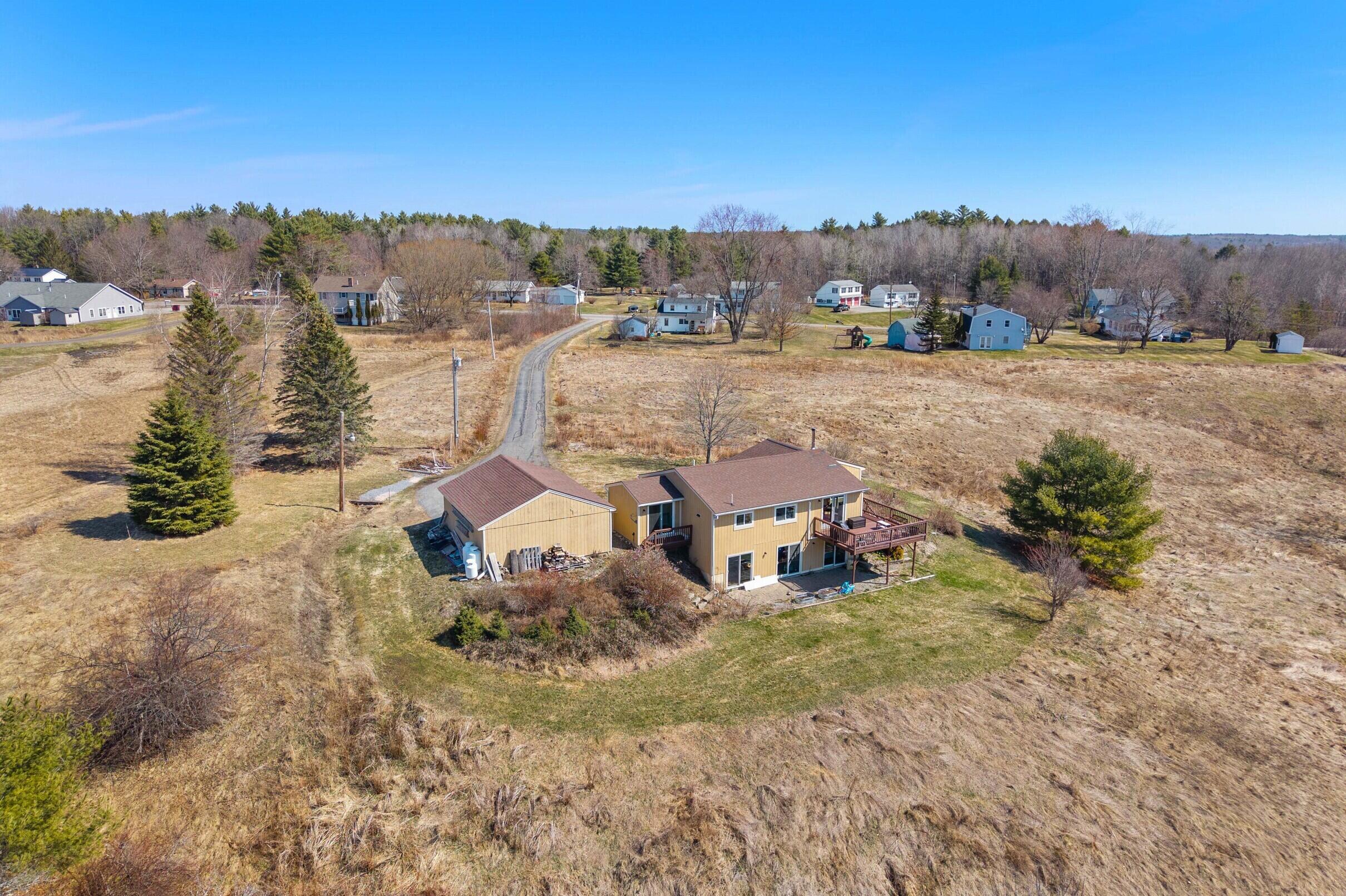 18 Walker Lane Farmingdale ME 04344