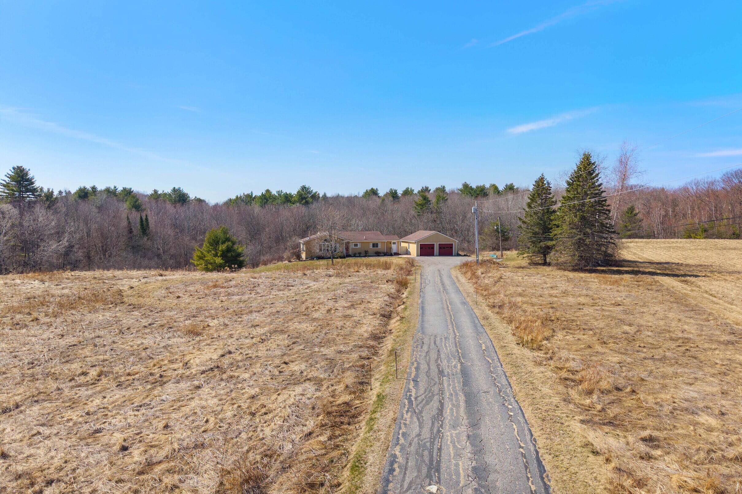 18 Walker Lane Farmingdale ME 04344