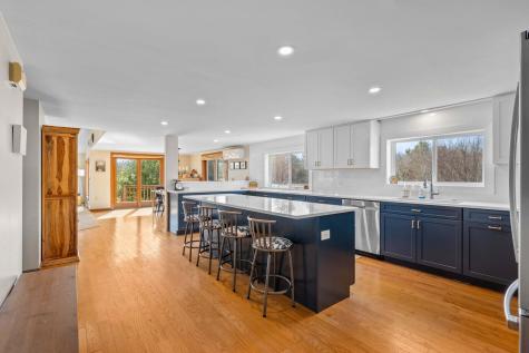 18 Walker Lane Farmingdale ME 04344