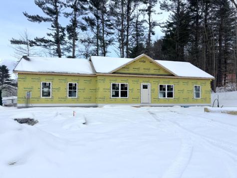 15 Car-ty Court Lewiston ME 04240