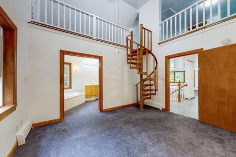 3 Timber Lane Poland ME 04274