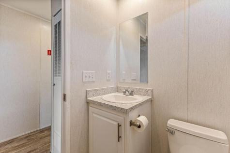 71 Autumn Lane Lewiston ME 04240