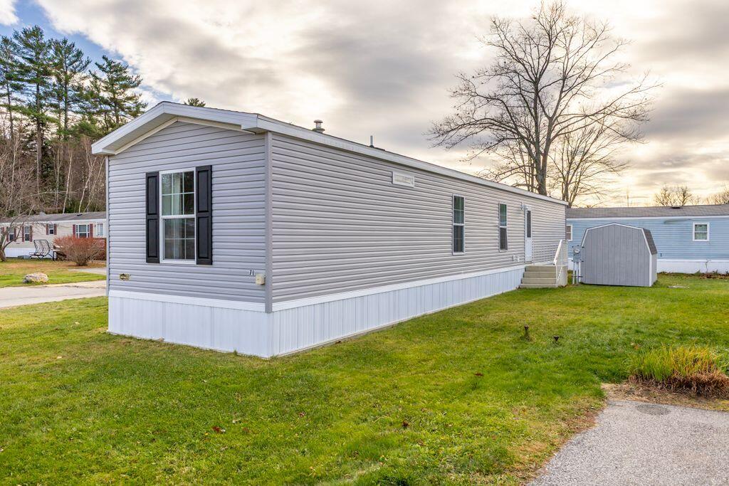 71 Autumn Lane Lewiston ME 04240