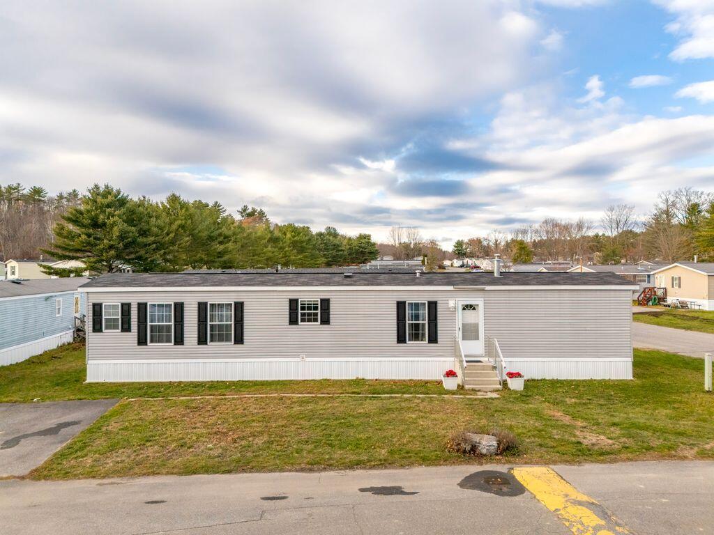 71 Autumn Lane Lewiston ME 04240