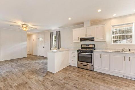 71 Autumn Lane Lewiston ME 04240