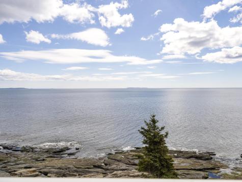 28 Yellow Head Road Bristol ME 04554