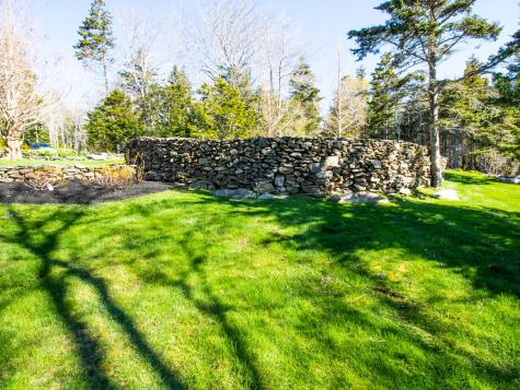 28 Yellow Head Road Bristol ME 04554