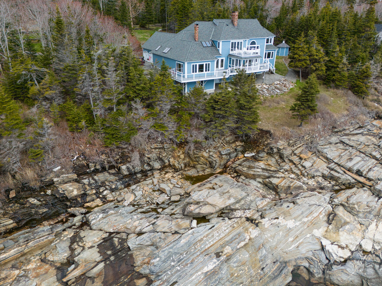 28 Yellow Head Road Bristol ME 04554