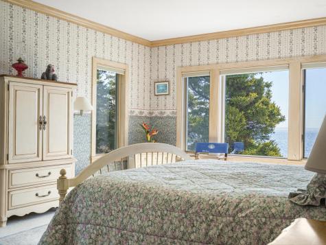 28 Yellow Head Road Bristol ME 04554