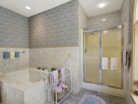 28 Yellow Head Road Bristol ME 04554